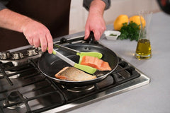 Amazing 2-in-1 Spatula and Tongs