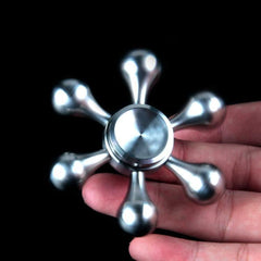 The Sleek Silver&Gold Spinner